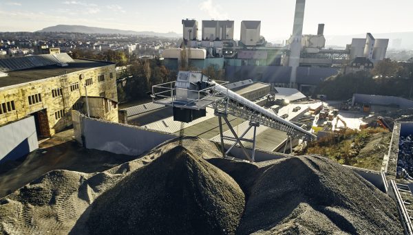 Dieses Bild zeigt das Recyclingmaterial nach der Aufbereitung im Recyclingpark Neckartal in Stuttgart-Münster.