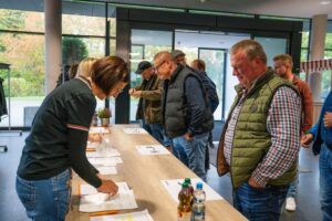 Gäste beim Check-in zum FISCHER Lunch 2026 in Weilheim